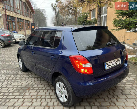 Синий Шкода Фабия, объемом двигателя 1.6 л и пробегом 203 тыс. км за 4650 $, фото 8 на Automoto.ua