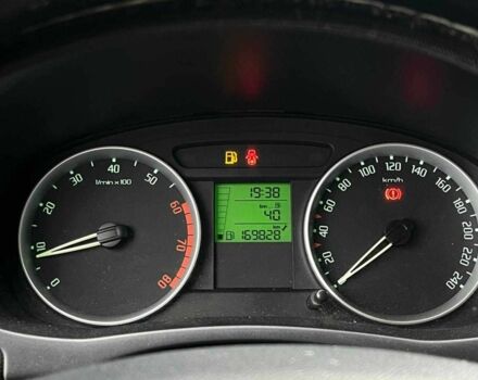 Синий Шкода Фабия, объемом двигателя 1.4 л и пробегом 170 тыс. км за 4140 $, фото 18 на Automoto.ua