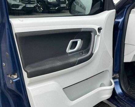 Синий Шкода Фабия, объемом двигателя 1.4 л и пробегом 170 тыс. км за 4140 $, фото 12 на Automoto.ua