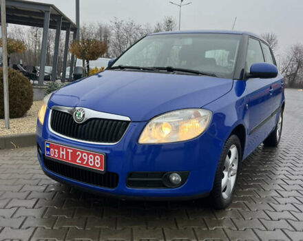 Синий Шкода Фабия, объемом двигателя 1.6 л и пробегом 202 тыс. км за 6900 $, фото 2 на Automoto.ua