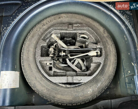 Синий Шкода Фабия, объемом двигателя 1.6 л и пробегом 203 тыс. км за 4650 $, фото 27 на Automoto.ua