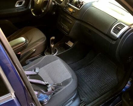 Синій Шкода Фабія, об'ємом двигуна 1.2 л та пробігом 179 тис. км за 4100 $, фото 3 на Automoto.ua