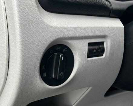 Синий Шкода Фабия, объемом двигателя 1.4 л и пробегом 170 тыс. км за 4140 $, фото 16 на Automoto.ua