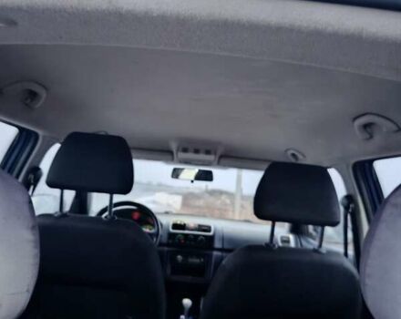 Синий Шкода Фабия, объемом двигателя 1.4 л и пробегом 195 тыс. км за 3750 $, фото 6 на Automoto.ua