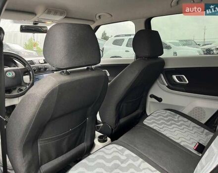 Синий Шкода Фабия, объемом двигателя 1.4 л и пробегом 170 тыс. км за 5300 $, фото 36 на Automoto.ua