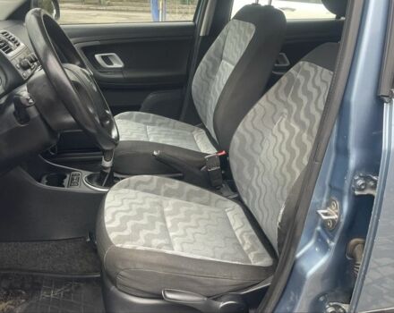 Синий Шкода Фабия, объемом двигателя 1.4 л и пробегом 230 тыс. км за 4400 $, фото 22 на Automoto.ua