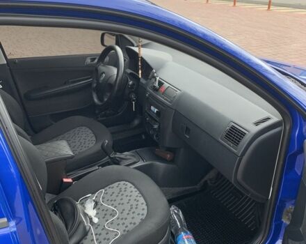 Синий Шкода Фабия, объемом двигателя 1.2 л и пробегом 264 тыс. км за 3800 $, фото 6 на Automoto.ua