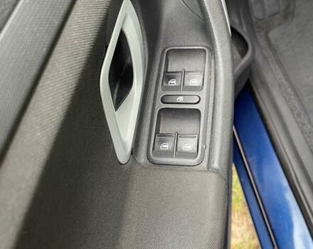 Синий Шкода Фабия, объемом двигателя 1.2 л и пробегом 188 тыс. км за 4200 $, фото 10 на Automoto.ua