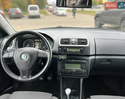 Синій Шкода Фабія, об'ємом двигуна 1.4 л та пробігом 147 тис. км за 6200 $, фото 3 на Automoto.ua