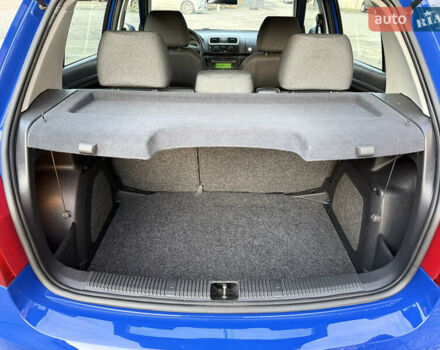 Синий Шкода Фабия, объемом двигателя 1.4 л и пробегом 236 тыс. км за 4900 $, фото 27 на Automoto.ua