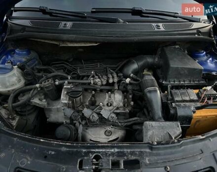 Синій Шкода Фабія, об'ємом двигуна 1.2 л та пробігом 250 тис. км за 2800 $, фото 7 на Automoto.ua