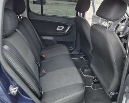 Синий Шкода Фабия, объемом двигателя 1.6 л и пробегом 144 тыс. км за 6999 $, фото 8 на Automoto.ua