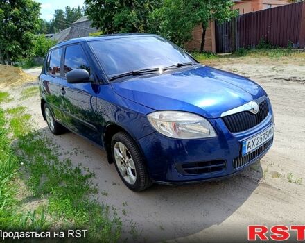 Синий Шкода Фабия, объемом двигателя 1.2 л и пробегом 136 тыс. км за 3900 $, фото 4 на Automoto.ua