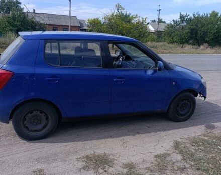 Синий Шкода Фабия, объемом двигателя 1.4 л и пробегом 600 тыс. км за 2500 $, фото 3 на Automoto.ua