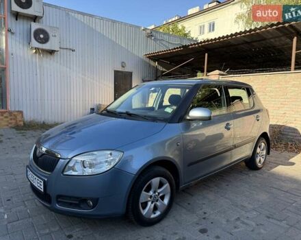 Синий Шкода Фабия, объемом двигателя 1.2 л и пробегом 138 тыс. км за 4400 $, фото 2 на Automoto.ua