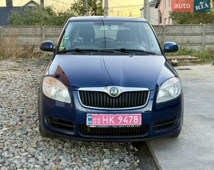 Синий Шкода Фабия, объемом двигателя 1.6 л и пробегом 238 тыс. км за 5500 $, фото 1 на Automoto.ua