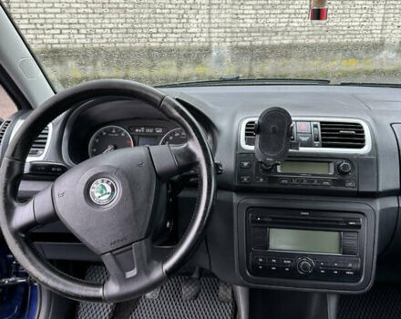 Синий Шкода Фабия, объемом двигателя 1.39 л и пробегом 280 тыс. км за 4800 $, фото 18 на Automoto.ua