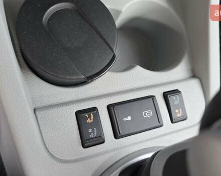 Синій Шкода Фабія, об'ємом двигуна 1.6 л та пробігом 100 тис. км за 7999 $, фото 48 на Automoto.ua