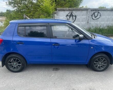 Синий Шкода Фабия, объемом двигателя 1.4 л и пробегом 280 тыс. км за 4600 $, фото 5 на Automoto.ua