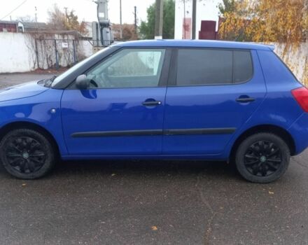 Синий Шкода Фабия, объемом двигателя 1.2 л и пробегом 188 тыс. км за 4500 $, фото 2 на Automoto.ua