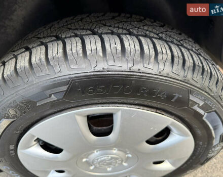 Синий Шкода Фабия, объемом двигателя 1.4 л и пробегом 236 тыс. км за 4900 $, фото 15 на Automoto.ua