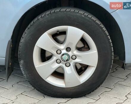 Синій Шкода Фабія, об'ємом двигуна 1.39 л та пробігом 175 тис. км за 3900 $, фото 14 на Automoto.ua
