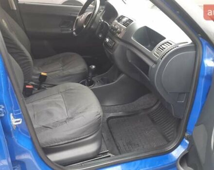 Синій Шкода Фабія, об'ємом двигуна 1.39 л та пробігом 196 тис. км за 4100 $, фото 8 на Automoto.ua