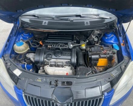 Синий Шкода Фабия, объемом двигателя 1.4 л и пробегом 280 тыс. км за 4600 $, фото 1 на Automoto.ua