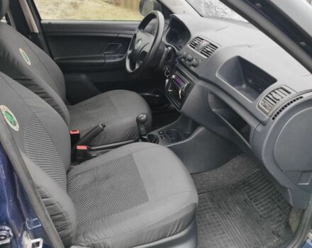 Синий Шкода Фабия, объемом двигателя 1.2 л и пробегом 138 тыс. км за 5200 $, фото 1 на Automoto.ua