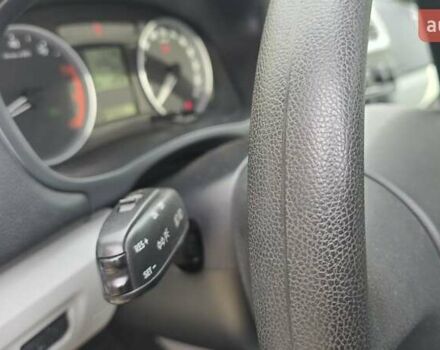 Синій Шкода Фабія, об'ємом двигуна 1.6 л та пробігом 100 тис. км за 7999 $, фото 43 на Automoto.ua