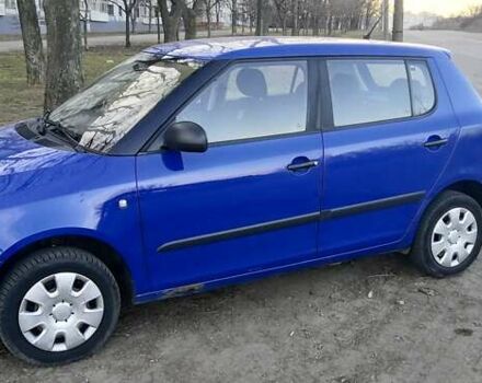 Синий Шкода Фабия, объемом двигателя 1.39 л и пробегом 239 тыс. км за 4300 $, фото 5 на Automoto.ua