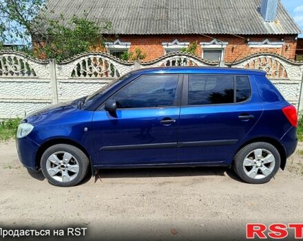Синий Шкода Фабия, объемом двигателя 1.2 л и пробегом 136 тыс. км за 3900 $, фото 2 на Automoto.ua