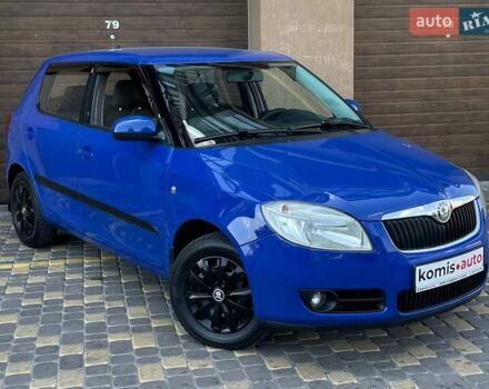 Синий Шкода Фабия, объемом двигателя 1.39 л и пробегом 200 тыс. км за 4699 $, фото 5 на Automoto.ua