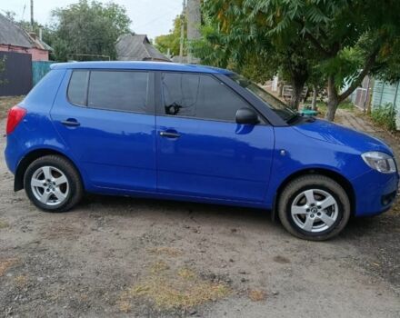 Синий Шкода Фабия, объемом двигателя 1.4 л и пробегом 220 тыс. км за 4900 $, фото 1 на Automoto.ua