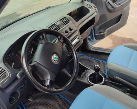 Синий Шкода Фабия, объемом двигателя 1.2 л и пробегом 199 тыс. км за 4800 $, фото 12 на Automoto.ua