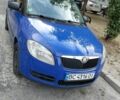 Синий Шкода Фабия, объемом двигателя 1.2 л и пробегом 333 тыс. км за 2600 $, фото 1 на Automoto.ua