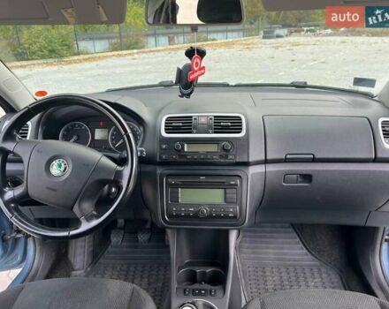 Синій Шкода Фабія, об'ємом двигуна 1.39 л та пробігом 175 тис. км за 3900 $, фото 2 на Automoto.ua