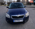 Синий Шкода Фабия, объемом двигателя 1.2 л и пробегом 220 тыс. км за 4900 $, фото 1 на Automoto.ua
