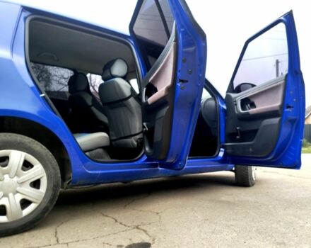 Синій Шкода Фабія, об'ємом двигуна 1.2 л та пробігом 274 тис. км за 3500 $, фото 12 на Automoto.ua