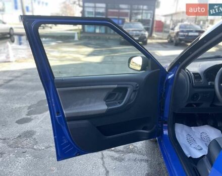 Синий Шкода Фабия, объемом двигателя 1.4 л и пробегом 195 тыс. км за 6900 $, фото 9 на Automoto.ua