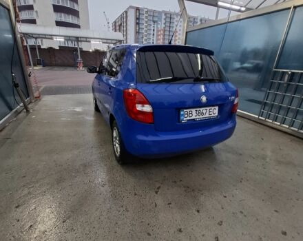 Синий Шкода Фабия, объемом двигателя 1.4 л и пробегом 405 тыс. км за 3250 $, фото 1 на Automoto.ua