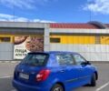Синий Шкода Фабия, объемом двигателя 1.2 л и пробегом 220 тыс. км за 3200 $, фото 2 на Automoto.ua