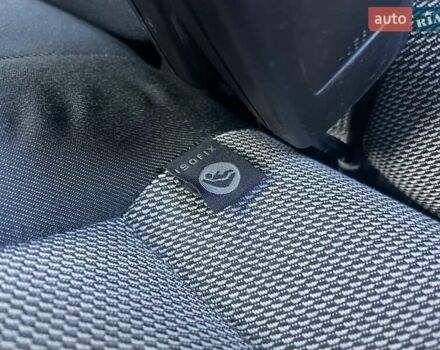 Синий Шкода Фабия, объемом двигателя 1.4 л и пробегом 195 тыс. км за 6900 $, фото 24 на Automoto.ua