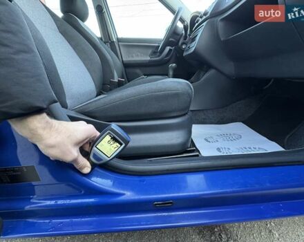 Синий Шкода Фабия, объемом двигателя 1.4 л и пробегом 195 тыс. км за 6900 $, фото 82 на Automoto.ua