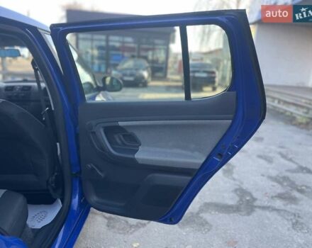 Синий Шкода Фабия, объемом двигателя 1.4 л и пробегом 195 тыс. км за 6900 $, фото 28 на Automoto.ua