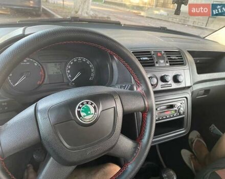Синій Шкода Фабія, об'ємом двигуна 1.4 л та пробігом 217 тис. км за 5200 $, фото 8 на Automoto.ua