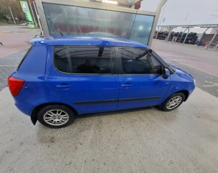 Синий Шкода Фабия, объемом двигателя 1.4 л и пробегом 405 тыс. км за 3250 $, фото 3 на Automoto.ua