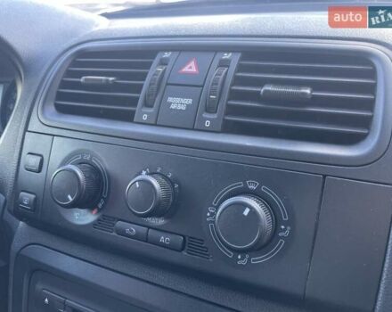 Синий Шкода Фабия, объемом двигателя 1.4 л и пробегом 195 тыс. км за 6900 $, фото 18 на Automoto.ua