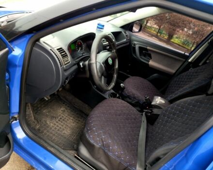 Синій Шкода Фабія, об'ємом двигуна 1.2 л та пробігом 274 тис. км за 3500 $, фото 18 на Automoto.ua