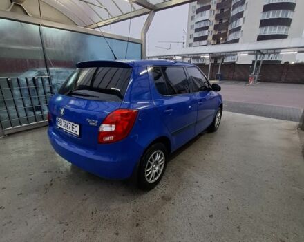 Синий Шкода Фабия, объемом двигателя 1.4 л и пробегом 405 тыс. км за 3250 $, фото 2 на Automoto.ua